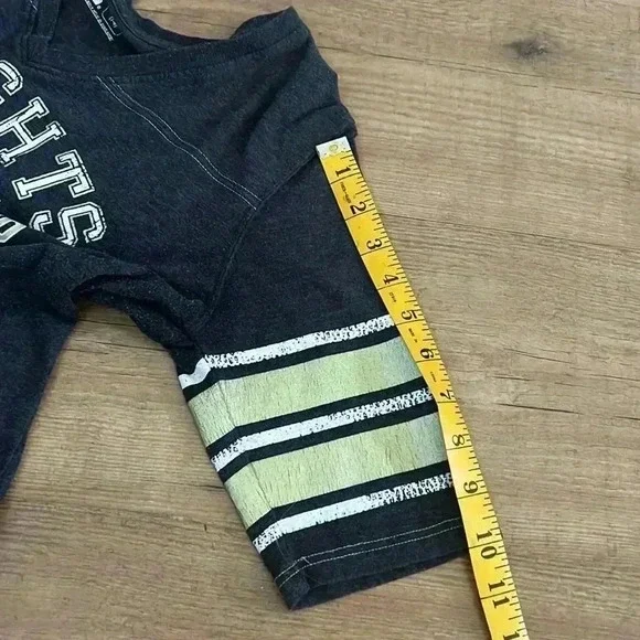 UCF Knights Russell Athletic V-Neck Tee Women’s Medium Black Gold Football Shirt - Picture 7 of 7